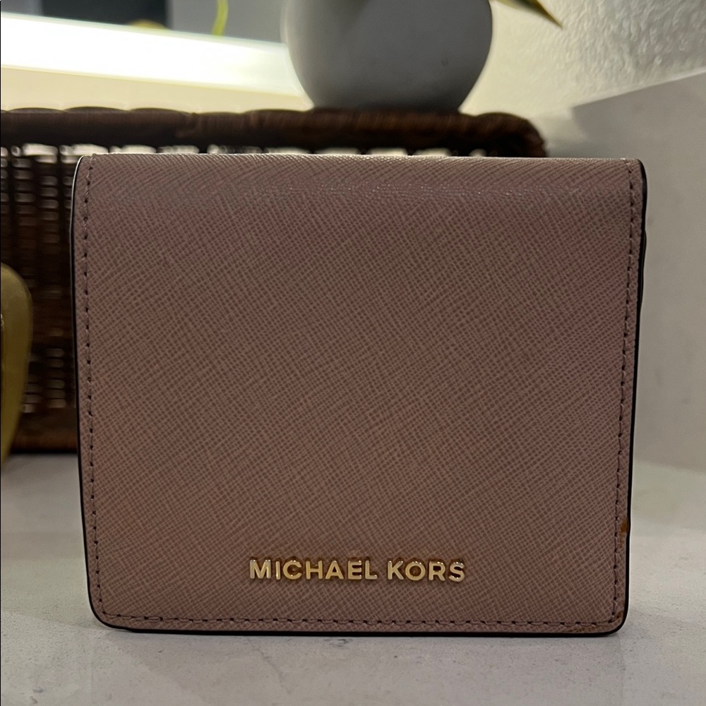 Michael Kors Blush Card Holder